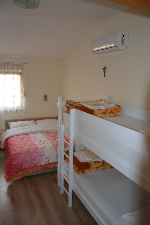 Pansion Ivan Medjugorje Exterior photo